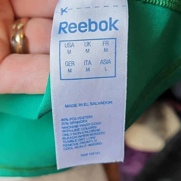 Reebok Play Dry V-neck Pullover Long-sleeved Activewear Top Size M - Picture 5 of 6